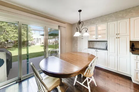 1204 Garfield Avenue Libertyville IL 60048