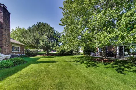 1204 Garfield Avenue Libertyville IL 60048