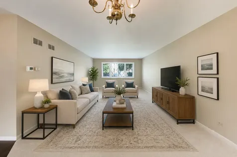 1204 Garfield Avenue Libertyville IL 60048