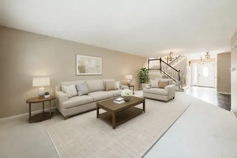 1204 Garfield Avenue Libertyville IL 60048