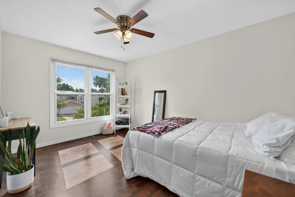 237 Windsor Drive Bolingbrook IL 60440