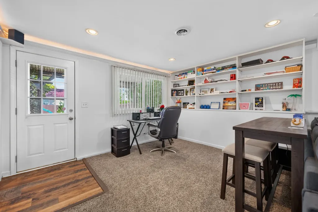 237 Windsor Drive Bolingbrook IL 60440
