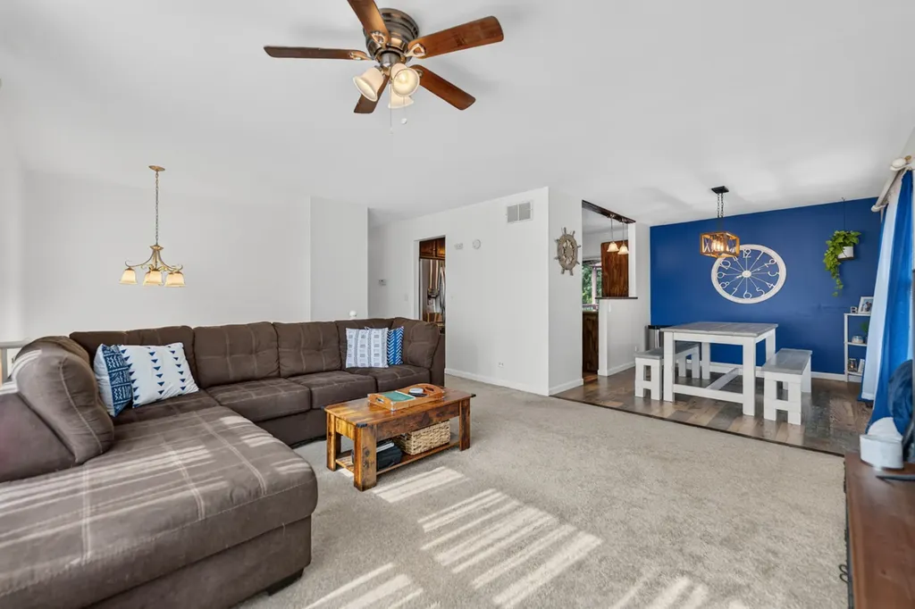 237 Windsor Drive Bolingbrook IL 60440