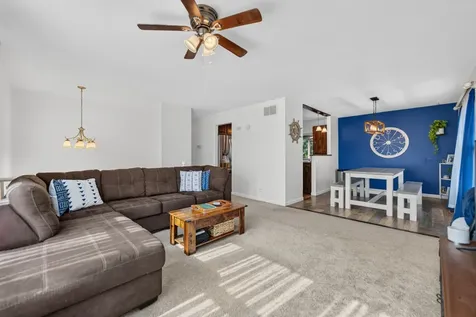 237 Windsor Drive Bolingbrook IL 60440