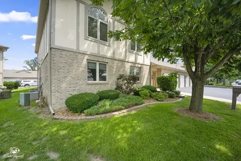 2633 Eagle Drive Joliet IL 60436