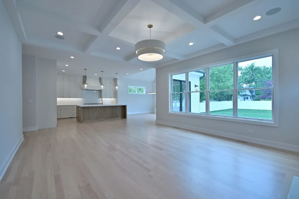 456 Elm Street Elmhurst IL 60126