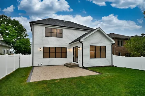 456 Elm Street Elmhurst IL 60126