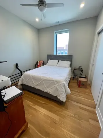 4555 North Ravenswood Avenue Chicago IL 60640