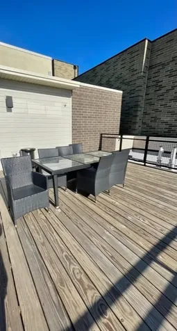 4555 North Ravenswood Avenue Chicago IL 60640