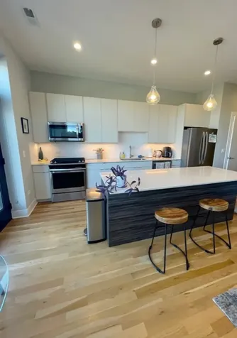 4555 North Ravenswood Avenue Chicago IL 60640