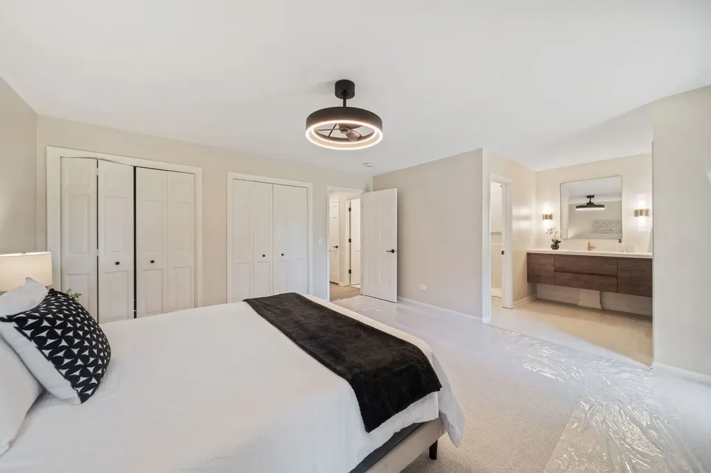 11S475 Walter Lane Naperville IL 60564