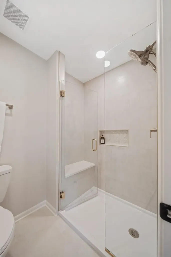 11S475 Walter Lane Naperville IL 60564