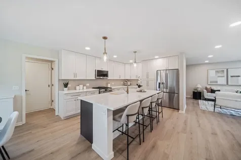11S475 Walter Lane Naperville IL 60564