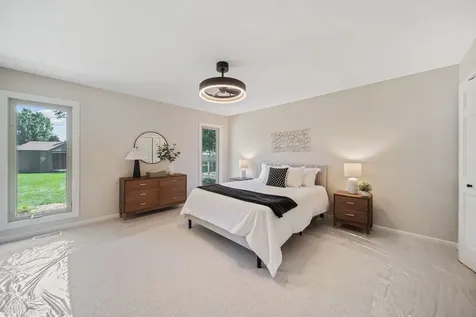 11S475 Walter Lane Naperville IL 60564