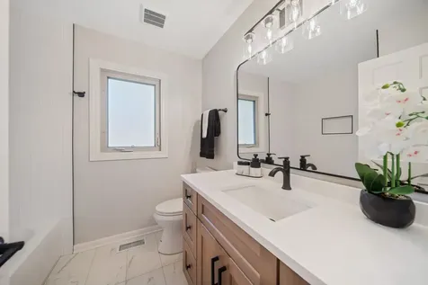 11S475 Walter Lane Naperville IL 60564