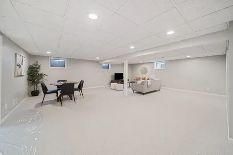 11S475 Walter Lane Naperville IL 60564