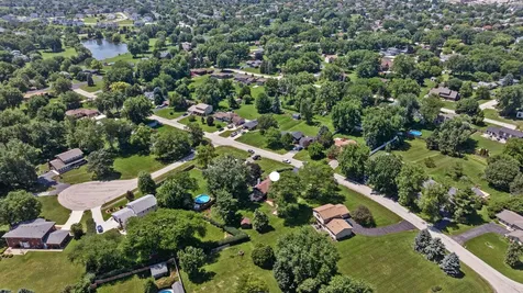 11S475 Walter Lane Naperville IL 60564