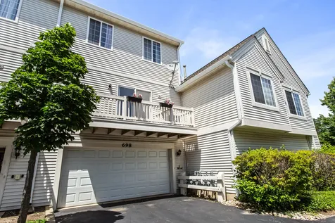 698 South Rosehall Lane Round Lake IL 60073