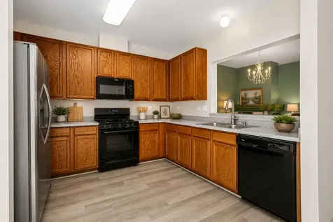 698 South Rosehall Lane Round Lake IL 60073