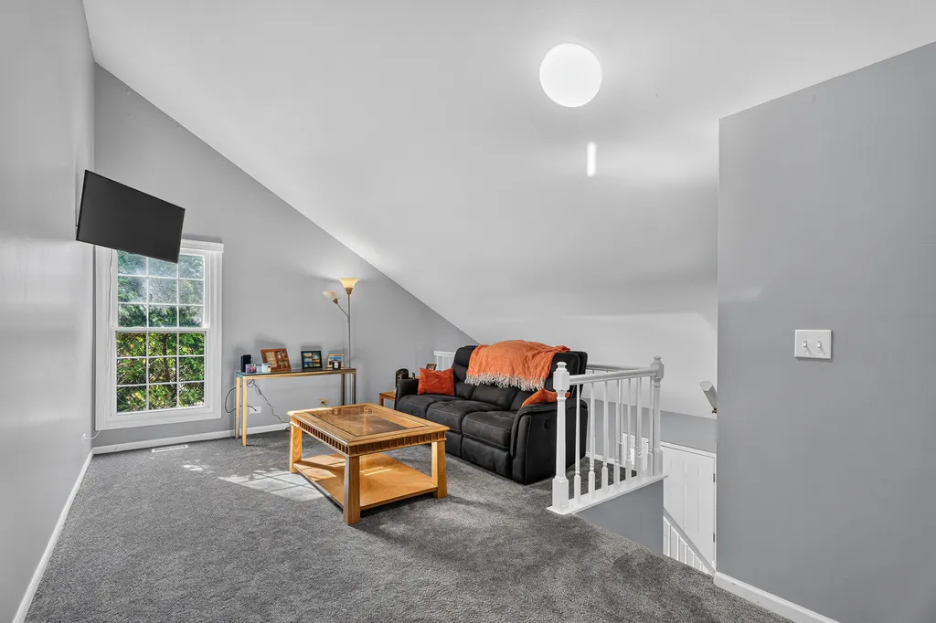 2s761 Grove Lane Warrenville IL 60555