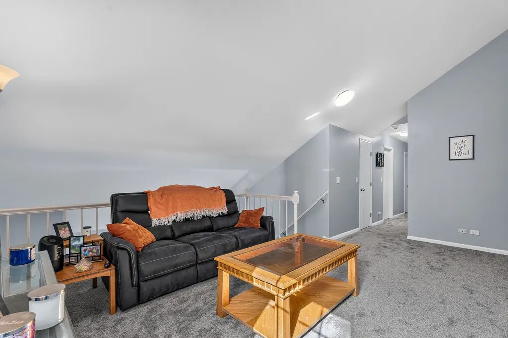 2s761 Grove Lane Warrenville IL 60555
