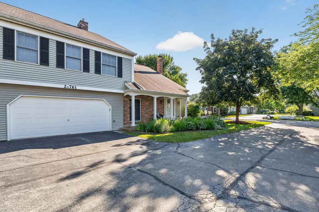 2s761 Grove Lane Warrenville IL 60555