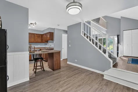 2s761 Grove Lane Warrenville IL 60555