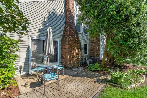 2s761 Grove Lane Warrenville IL 60555