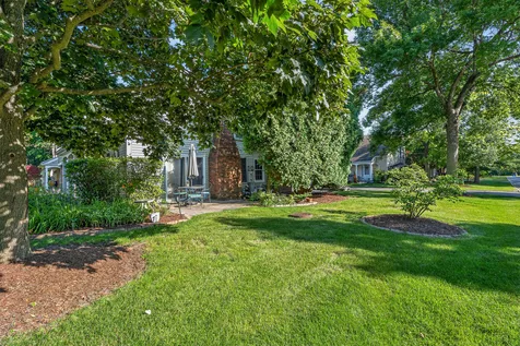 2s761 Grove Lane Warrenville IL 60555