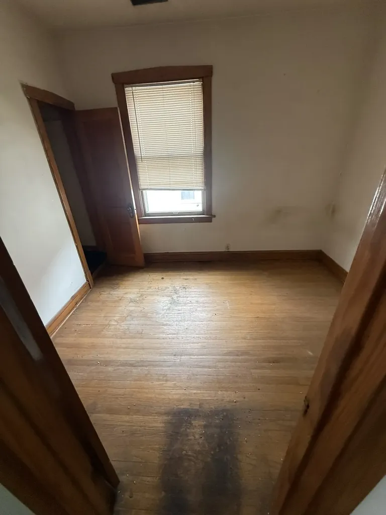 4027 South Maplewood Avenue Chicago IL 60632