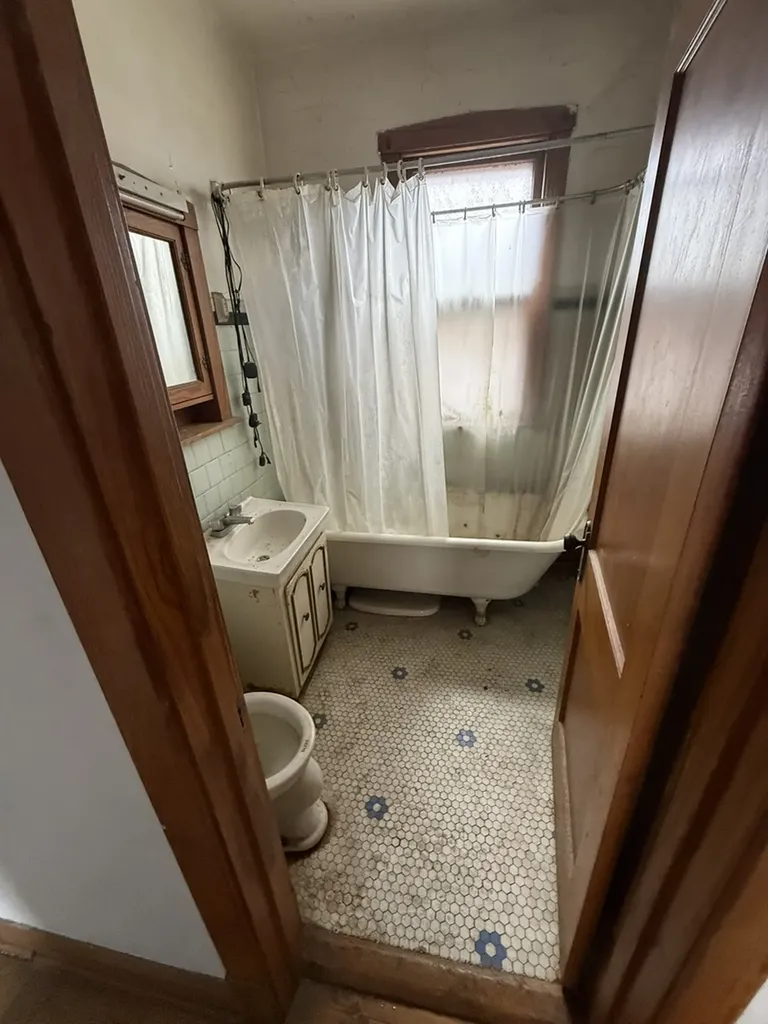 4027 South Maplewood Avenue Chicago IL 60632