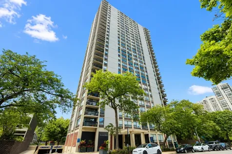 1355 North Sandburg Terrace Chicago IL 60610