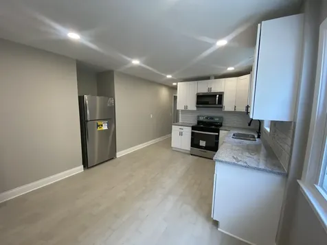 6114 West Leland Avenue Chicago IL 60630