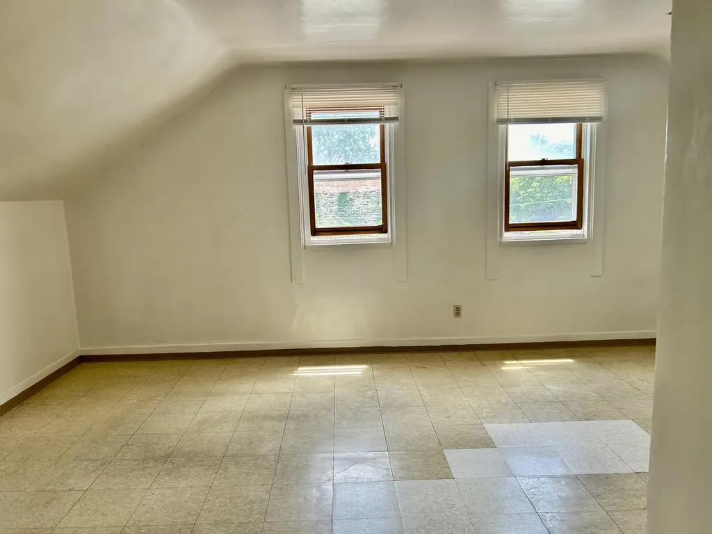 2848 East 79th Street Chicago IL 60649