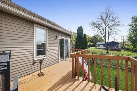 642 Wellington Avenue Elgin IL 60120