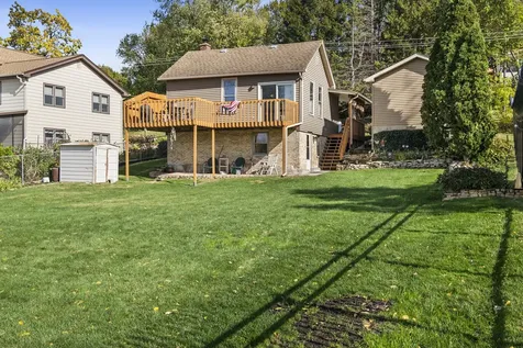 642 Wellington Avenue Elgin IL 60120