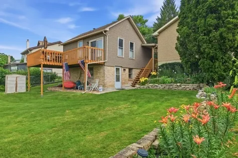642 Wellington Avenue Elgin IL 60120