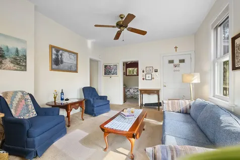 642 Wellington Avenue Elgin IL 60120