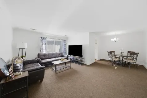 831 East Carriage Lane Palatine IL 60074