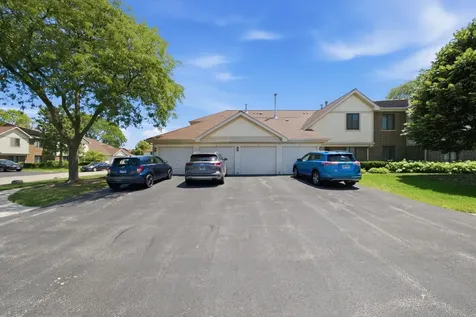 831 East Carriage Lane Palatine IL 60074