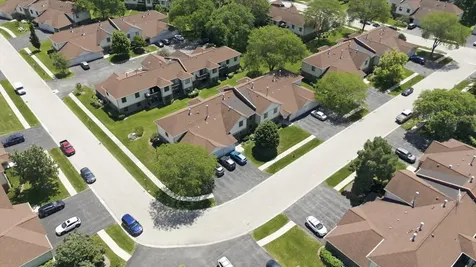 831 East Carriage Lane Palatine IL 60074