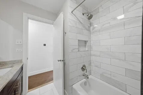 831 East Carriage Lane Palatine IL 60074