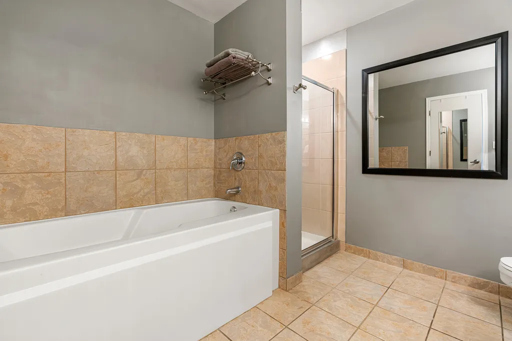 758 North Larrabee Street Chicago IL 60654