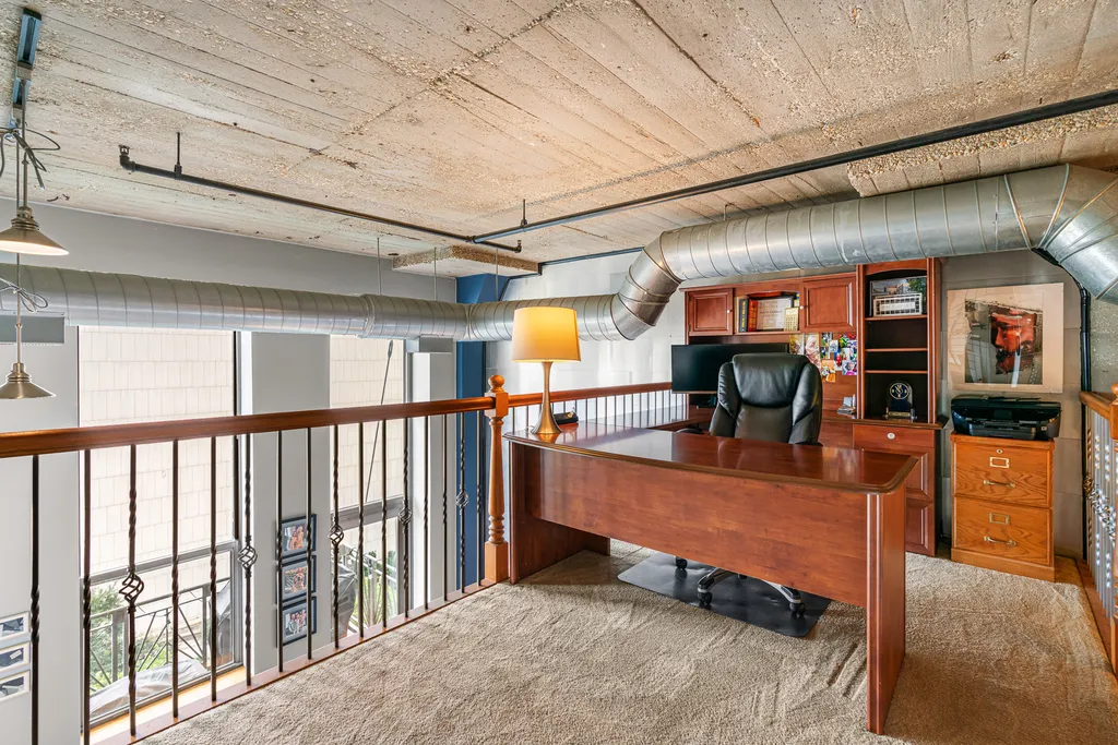 758 North Larrabee Street Chicago IL 60654