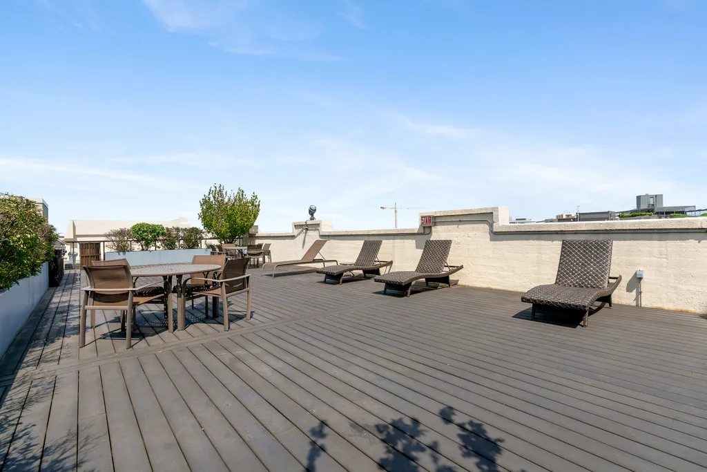 758 North Larrabee Street Chicago IL 60654