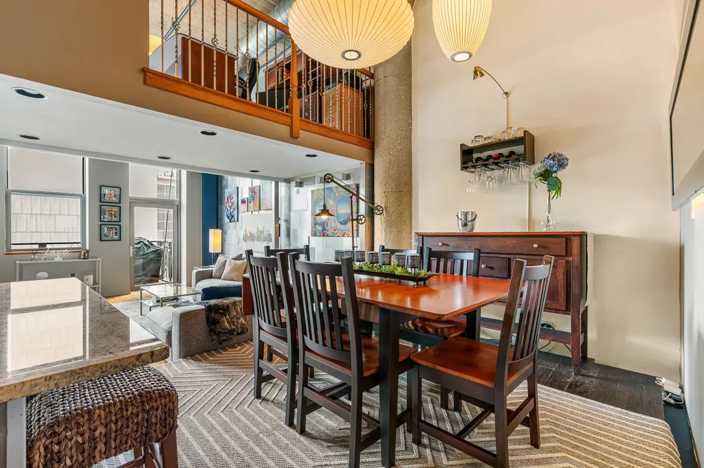 758 North Larrabee Street Chicago IL 60654