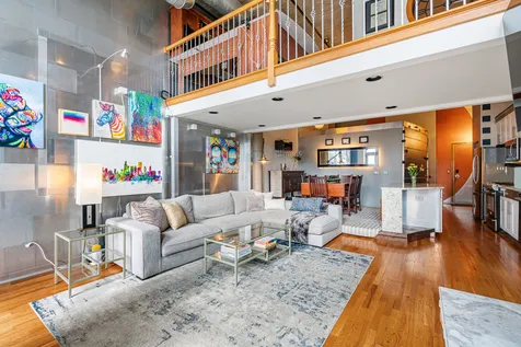 758 North Larrabee Street Chicago IL 60654