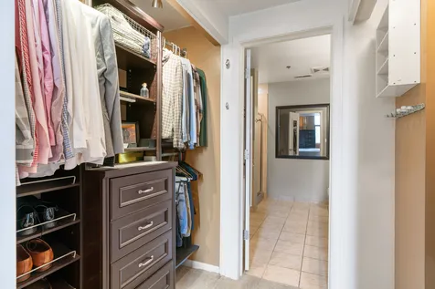 758 North Larrabee Street Chicago IL 60654
