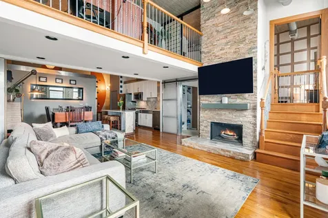 758 North Larrabee Street Chicago IL 60654