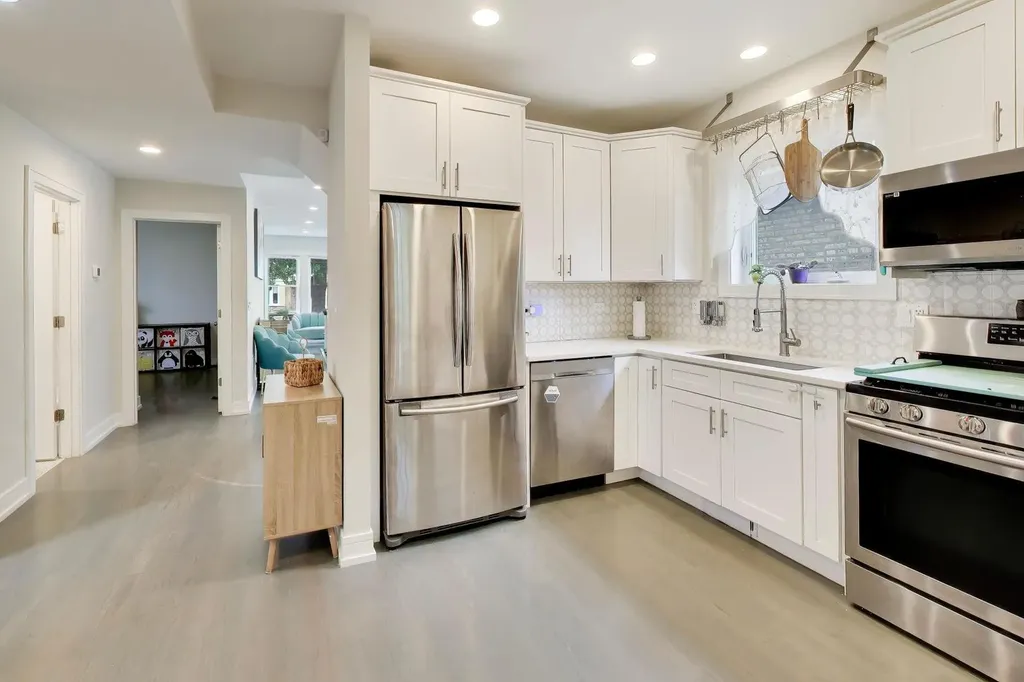 3749 North Nora Avenue Chicago IL 60634